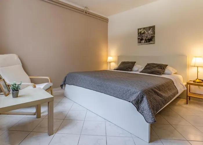 Apartment Mar