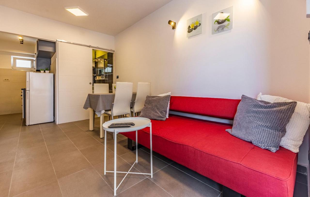 Apartment Mar