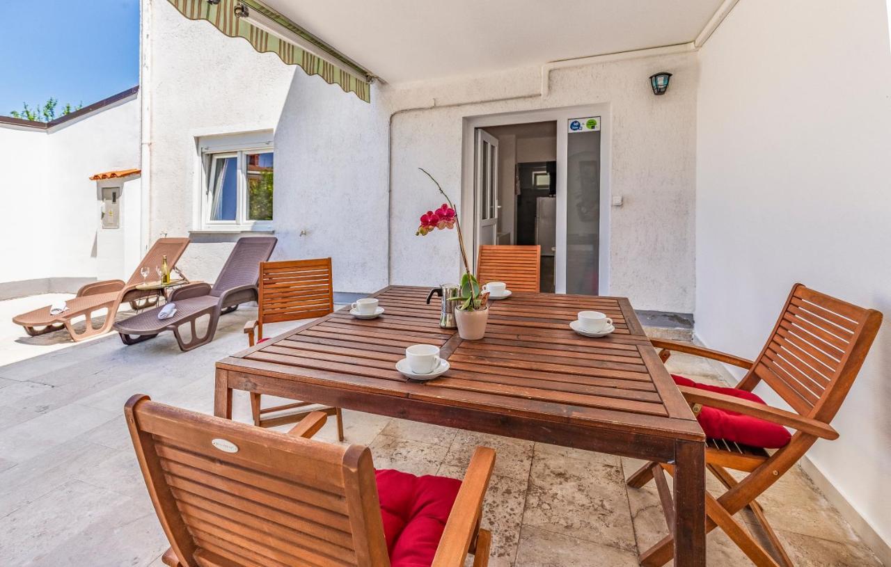 Mar Apartment