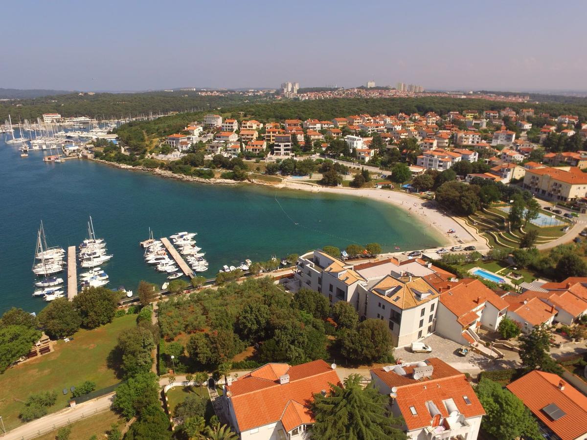 Apartment Mar Pjescana Uvala
